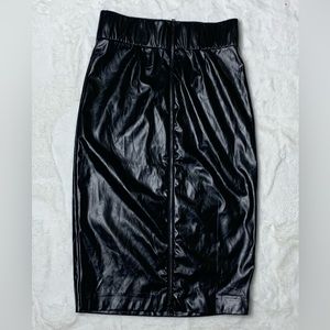 New Akira double zip up skirt black